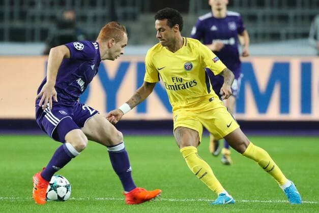 Anderlecht s Adrien Trebel and PSG s Neymar Jr fight for the ball during a third game (out of 6) in the group stage (Group B) of the UEFA Champions League competition between Belgian soccer team RSC Anderlecht and French club PSG Paris Saint-Germain, Wednesday 18 October 2017 in Brussels. VIRGINIExLEFOUR  x05185379x