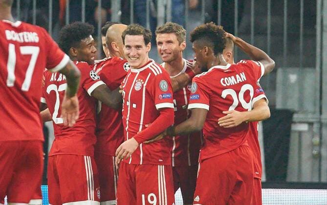 Thomas Mueller Mueller FCB 25 goal celebration cheering After the goal to 1 0 FC Bavaria Munich Celtic Glasgow Group stage Leg Football UEFA Champions League Munich 18 10 2017 CL Season 2017 2018