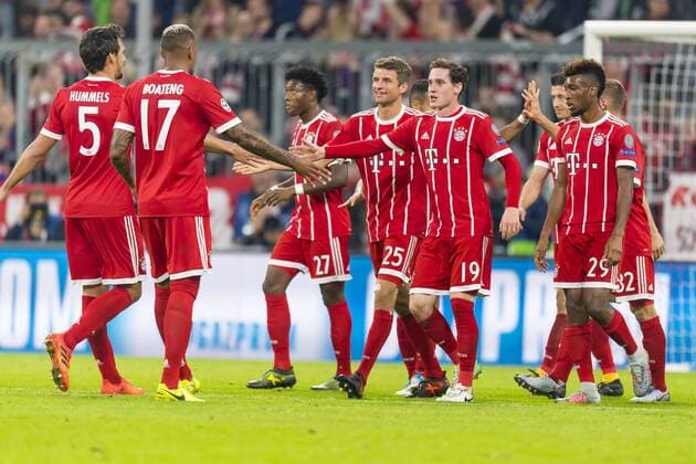 ger UEFA CL FC Bavaria Munich ger vs Celtic Glasgow GB 18 10 2017 Alliance Arena Munich ger UEFA CL FC Bavaria Munich ger vs Celtic Glasgow GB Group B in Picture cheering After the goal to 1 0 through Thomas Mueller FCB 25 with Mats Hummels FCB 5 Jerome Boateng FCB 17 David Alaba FCB 27 Sebastian Rudy FCB 19 Kingsley Coman FCB 29 nordphotox xStraubmeier nph00004