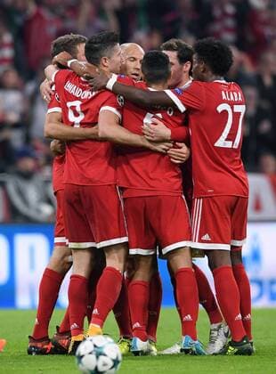 Football Champions League Season 2017 2018 Group stage FC Bavaria Munich Celtic Glasgow 18 10 2017 goal celebration After the 1 0 to Arjen seals centre all FC Bavaria Munich Munich
