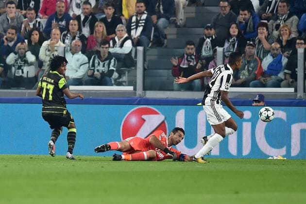 Fußball, CL, Juventus Turin - Sporting Lissabon auto gol di Alex Sandro Torino 18-10-2017 Allianz Stadium Football Calcio Champions League Group D Juventus - Sporting CP Foto Andrea Staccioli Insidefoto andreaxstaccioli