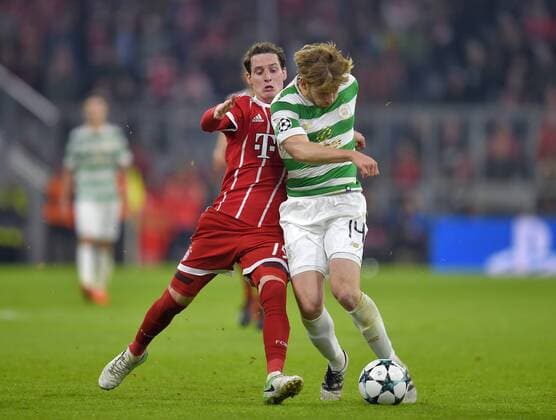 18 10 2017 Football UEFA Champions League 2017 2018 Group stage 3 Matchday FC Bavaria Munich Celtic Glasgow in the Alliance Arena Munich v l Sebastian Rudy FC Bavaria Munich against Stuart Armstrong Celtic Glasgow