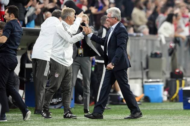 Football Champions League 03 Matchday FC Bavaria Munich Celtic Glasgow at 18 10 2017 in the Alliance Arena in Munich team manager Jupp Heynckes Munich cheering with Co team manager Hermann Gerland Munich MT