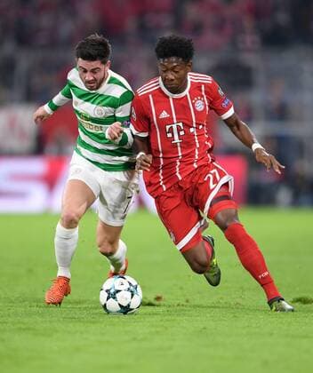 Football Champions League Season 2017 2018 Group stage FC Bavaria Munich Celtic Glasgow 18 10 2017 Patrick Roberts left Celtic against David Alaba right FC Bavaria Munich Munich