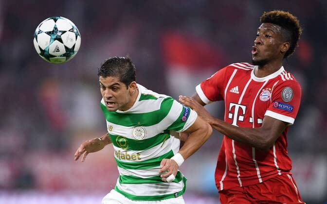 Football Champions League Season 2017 2018 Group stage FC Bavaria Munich Celtic Glasgow 18 10 2017 Cristian Gamboa left Celtic against Kingsley Coman right FC Bavaria Munich Munich