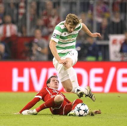 Photo Stuart Armstrong Glasgow against Sebastian Rudy left Football Champions League at Wed 18 10 2017 3 Group game Bavaria Munich Celtic Glasgow