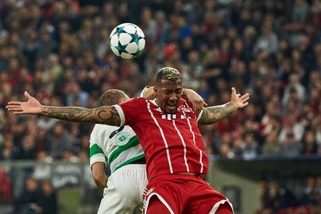 Munich Germany 17 10 2017 UEFA Champions League 2017 18 Season Group stage Group B 3 Matchday FC Bavaria Munich Celtic Glasgow duel between Leigh Griffiths Celtic and Jerome Boateng FCB v l DeFodi501