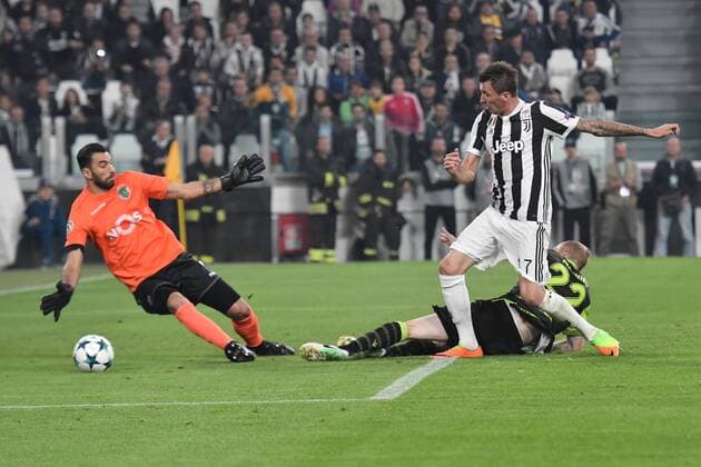 Fußball, CL, Juventus Turin - Sporting Lissabon Mario Mandzukic Juventus. Torino 18-10-2017 Allianz Stadium Football Calcio Champions League Group D Juventus - Sporting CP Foto Andrea Staccioli Insidefoto andreaxstaccioli