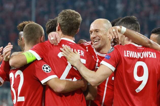 Thomas Mueller Robert Lewandowski Joshua KIMMICH Arjen seals FC Bavaria goal celebration Football UEFA Champions League FC Bavaria Munich Celtic FC 18 10 2017