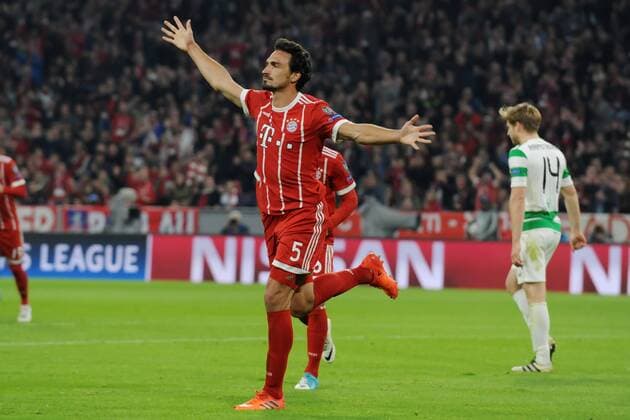 Football Champions League 03 Matchday FC Bavaria Munich Celtic Glasgow at 18 10 2017 in the Alliance Arena in Munich cheering goal celebration Scorer Scorer Mats Hummels Munich cheering After his goal to 3 0 MT
