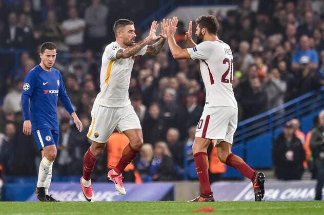 Fußball, CL, FC Chelsea - AS Rom Aleksandar Kolarov of Roma celebrates scoring first goal during the UEFA Champions League Group C match between Chelsea and Roma at Stamford Bridge, London, England on 18 October 2017. Copyright: xGiuseppexMaffiax 17180050