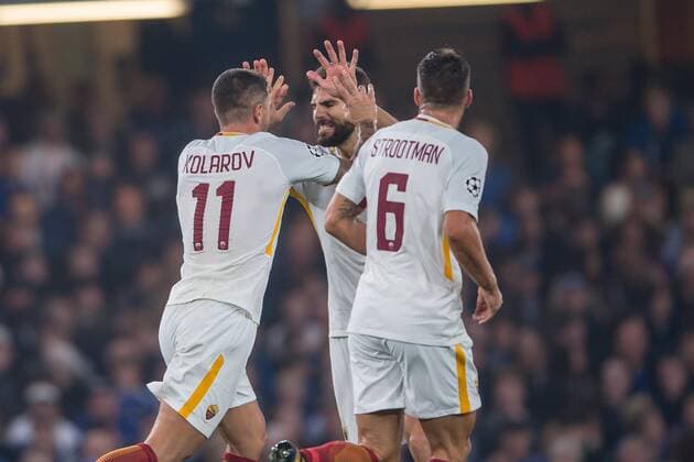 Fußball, CL, FC Chelsea - AS Rom Aleksandar Kolarov of Roma celebrates scoring his goal during the UEFA Champions League Group C match between Chelsea and Roma at Stamford Bridge, London, England on 18 October 2017. Copyright: xSalvioxCalabresex 17170033