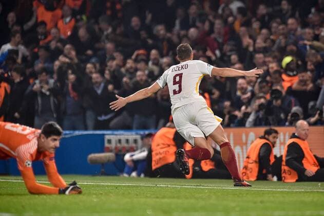 Edin Dzeko of Roma celebrates scoring second goal during the UEFA Champions League Group C match between Chelsea and Roma at Stamford Bridge, London, England on 18 October 2017. Copyright: xGiuseppexMaffiax 17180058