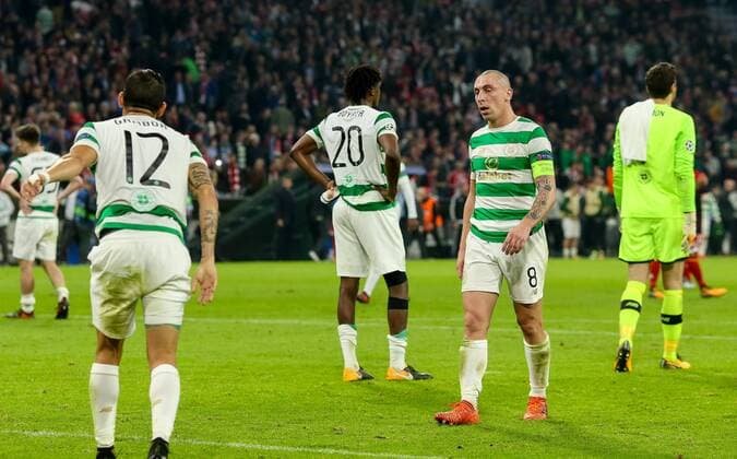 Munich Germany 18 10 2017 UEFA Champions League 2017 18 Season Group stage Group B 3 Matchday FC Bavaria Munich Celtic Glasgow Cristian Gamboa CFC Dedryck Boyata CFC Scott Brown CFC DISAPPOINTED Disappointment DeFodi048