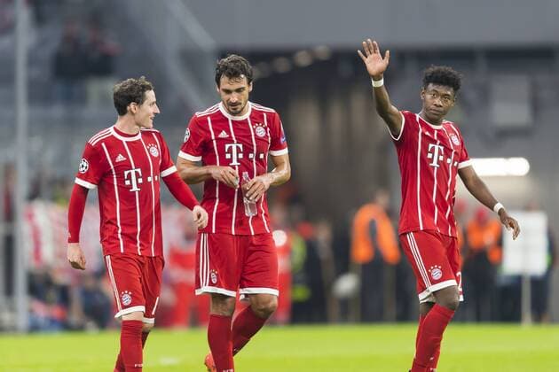 ger UEFA CL FC Bavaria Munich ger vs Celtic Glasgow GB 18 10 2017 Alliance Arena Munich ger UEFA CL FC Bavaria Munich ger vs Celtic Glasgow GB Group B in Picture Sebastian Rudy FCB 19 Mats Hummels FCB 5 David Alaba FCB 27 nordphotox xStraubmeier nph00004