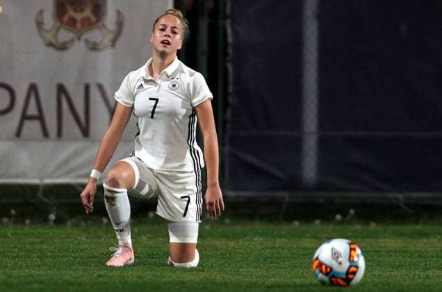 18.10.2017 Belgrade Serbia-Germany U19-Under 19 International Friendly Länderspiel match women s football Giulia Gwinn Germany : 