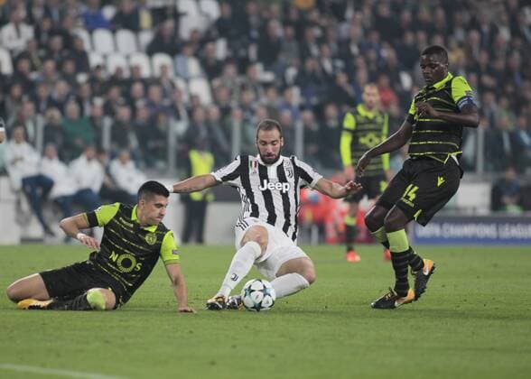 October 18, 2017 - Turin, Italy - Gonzalo Higuain during Champions League match between Juventus and Sporting Clube de Portugal, in Turin, on October 17, 2017 Juventus v Sporting CP - UEFA Champions League  - ZUMAn230 20171018_zaa_n230_486 Copyright: xLorisxRosellix