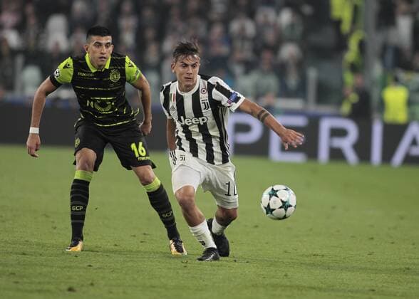 October 18, 2017 - Turin, Italy - Paulo Dybala during Champions League match between Juventus and Sporting Clube de Portugal, in Turin, on October 17, 2017 Juventus v Sporting CP - UEFA Champions League  - ZUMAn230 20171018_zaa_n230_504 Copyright: xLorisxRosellix