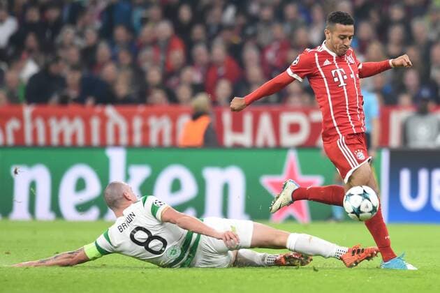 Football Champions League 03 Matchday FC Bavaria Munich Celtic Glasgow at 18 10 2017 in the Alliance Arena in Munich Scott Brown Celtic FC in duel against Thiago Munich MT