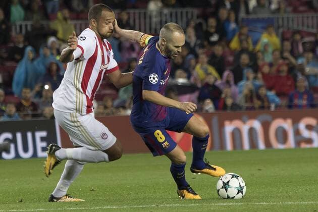 October 18, 2017 - Barcelona, Catalonia, Spain - Andres Iniesta in action during the UEFA Champions League match between FC Barcelona Barca and Olympiacos FC in Barcelona on October 19, 2017. FC Barcelona v Olympiakos Piraeus - UEFA Champions League  - ZUMAn230 20171018_zaa_n230_783 Copyright: xMiquelxLlopx