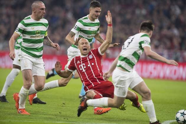 Football Champions League Encounter FC Bavaria Munich vs Celtic Glasgow Alliance Arena Munich 18 10 2017 in Picture Scott Brown Arjen seals Thiago Mikael funny Â