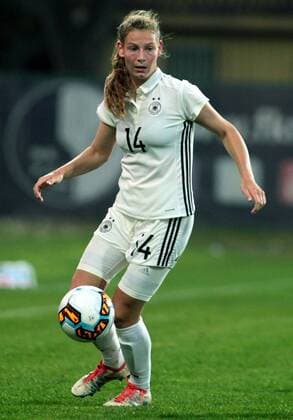 18.10.2017 Belgrade Serbia-Germany U19-Under 19 International Friendly Länderspiel match women s football Saral Linder Germany : 