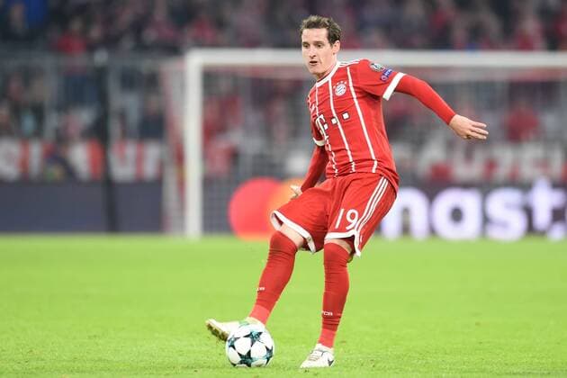 Football Champions League 03 Matchday FC Bavaria Munich Celtic Glasgow at 18 10 2017 in the Alliance Arena in Munich Sebastian Rudy Munich at Ball MT