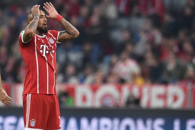 Football Champions League 03 Matchday FC Bavaria Munich Celtic Glasgow at 18 10 2017 in the Alliance Arena in Munich Arturo Vidal Munich dissatisfied disappointed DISAPPOINTED depressed MT