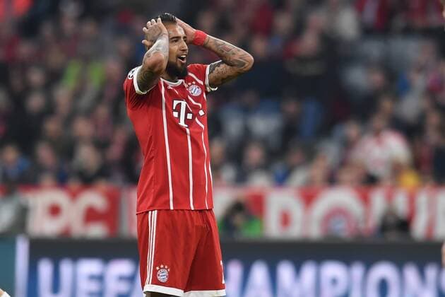 Football Champions League 03 Matchday FC Bavaria Munich Celtic Glasgow at 18 10 2017 in the Alliance Arena in Munich Arturo Vidal Munich dissatisfied disappointed DISAPPOINTED depressed MT