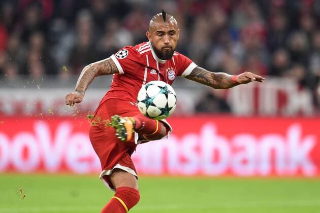 Football Champions League 03 Matchday FC Bavaria Munich Celtic Glasgow at 18 10 2017 in the Alliance Arena in Munich Arturo Vidal Munich at Ball MT