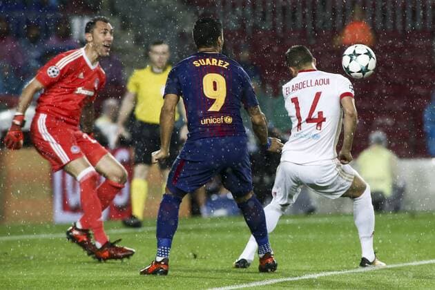 BARCELONA, SPAIN - OCTOBER 18: UEFA Champions League, Group Stage Matchday 3, Barcelona v Olympiacos, Camp Nou (photo by Nikos Mitsouras Reporter Media) SPO  Copyright: xNikosxMitsourasx xReporterxMediax