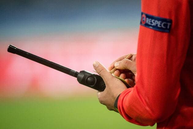 Belgium , Brussels , Oct 18 , 2017 - Third game in the group stage ( Group B ) of the UEFA Champions League competition between Belgian soccer team RSC Anderlecht and French Paris Saint-Germain Feature Assistant Referee Copyright Danny Gys Reporters xxGYS 