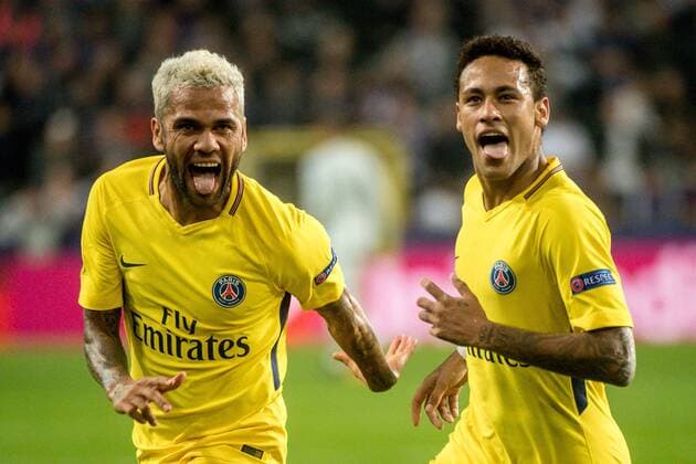 Belgium , Brussels , Oct 18 , 2017 - Third game in the group stage ( Group B ) of the UEFA Champions League competition between Belgian soccer team RSC Anderlecht and French Paris Saint-Germain Dani ALVES & Neymar Copyright Danny Gys Reporters xxGYS 