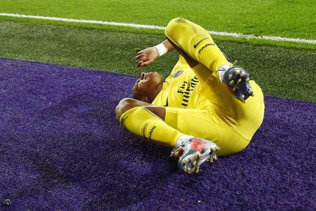 October 18, 2017 - Brussels, Belgium - Kylian Mbappe of Paris Saint-Germain during the UEFA ..Champions League Group B football match between RSC Anderlecht and Paris Saint-Germain (PSG) at the Constant Vanden Stock Stadium in Brussels on October 18, 2017. RSC Anderlecht v Paris Saint-Germain - UEFA Champions League  - ZUMAn230 20171018_zaa_n230_888 Copyright: xMatteoxCiambellix