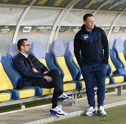 Football men Season 2017 2018 UEFA Europe League Group J 3 Matchday in Lvov Sorja Luhansk Hertha BSC v l Manager Michael Preetz Hertha BSC team manager Pal Dardai Hertha BSC before the Game on and to the Bank 19 10 2017 Copyright: xMichaelxHundtx xMatthiasxKochx
