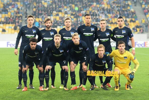 Football men Season 2017 2018 UEFA Europe League Group J 3 Matchday in Lvov Sorja Luhansk Hertha BSC Team photo Hertha BSC v l Niklas strong Marvin Plattenhardt Alexander Esswein Davie Selke Peter Pekarik Karim Rekik front v l Valentino Lazaro Mitchell Weiser Arne Maier Fabian Lustenberger Goalkeeper Rune Jarstein all Hertha BSC 19 10 2017 Copyright: xMichaelxHundtx xMatthiasxKochx