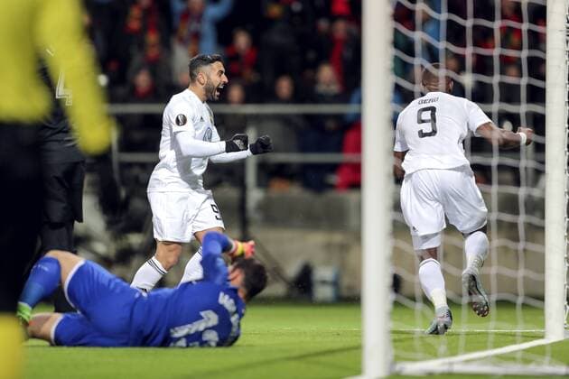 171019 Östersunds Saman Ghoddos och Salisu Abdullahi Gero jublar efter 1-1 av Gero under fotbollsmatchen i Europa League mellan Östersund och Athletic Bilbao den 19 oktober 2017 i Östersund.  Copyright: TOBIASxNYKÄNEN BB171019TN008