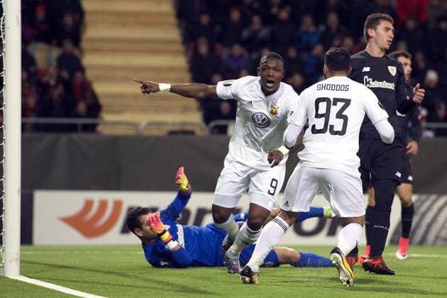 171019 Östersunds Salisu Abdullahi Gero och Saman Ghoddos jublar efter 1-1 av Gero under fotbollsmatchen i Europa League mellan Östersund och Athletic Bilbao den 19 oktober 2017 i Östersund.  Copyright: NILSxJAKOBSSON BB171019NJ020