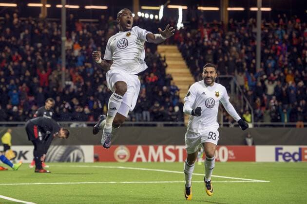 Themen der Woche - SPORT Bilder des Tages - SPORT 171019 Östersunds Salisu Abdullahi Gero jublar efter 1-1 under fotbollsmatchen i Europa League mellan Östersund och Athletic Bilbao den 19 oktober 2017 i Östersund.  Copyright: NILSxJAKOBSSON BB171019NJ025