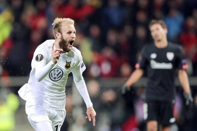 171019 Östersunds Curtis Edwards jublar efter 2-1 under fotbollsmatchen i Europa League mellan Östersund och Athletic Bilbao den 19 oktober 2017 i Östersund.  Copyright: TOBIASxNYKÄNEN BB171019TN013