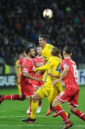 Europa League, BATE Borisov - 1. FC Köln, Dominic Maroh und Nikolay Signevich 