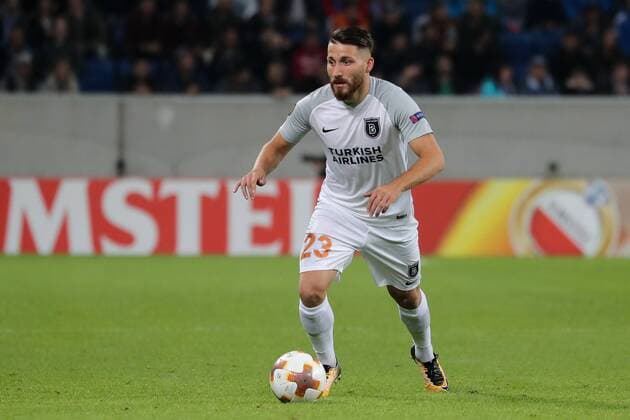 Tunay Torun Istanbul 23 at Ball Game scene cut out Whole body Single Action shot Action Football UEFA Europe League TSG 1899 Hoffenheim Istanbul Basaksehir xozx
