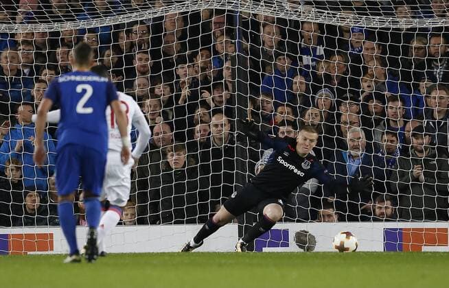 Jordan Pickford of Everton dives the right way but fails to stop Nail Fekir of Lyon scoring from an early penalty during the Europa League Group E match at Goodison Park Stadium, Liverpool. Picture date: October 19th 2017. Picture credit should read: Simon Bellis Sportimage EDITORIAL USE ONLY. No use with unauthorised audio, video, data, fixture lists, club league logos or live services. Online in-match use limited to 120 images, no video emulation. No use in betting, games or single club league player publications.