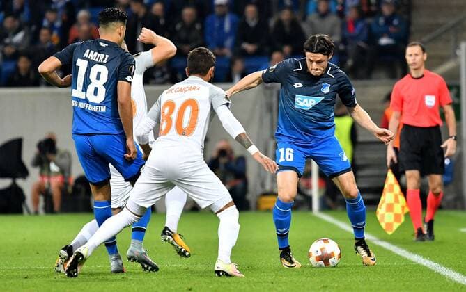 19 10 2017 xfux Football Europe League TSG 1899 Hoffenheim Istanbul Basaksehir FK emspor v l Nadiem Amiri 1899 Hoffenheim Junior Caicara Istanbul Basaksehir FK Nico Schulz 1899 Hoffenheim Sinsheim