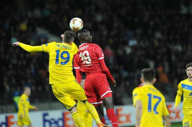Europa League, BATE Borisov - 1. FC Köln, Nemanja Milunovic und Sherou Guirassy im Duell 