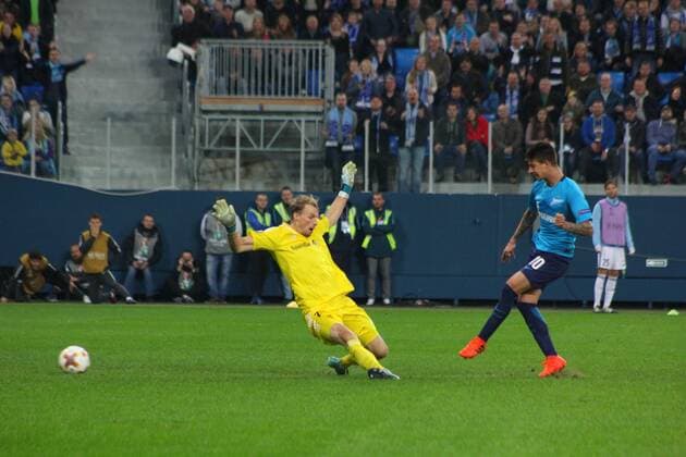 Of The Russian Federation. Saint-Petersburg. The UEFA Europa League. Football. Football match Zenit - Rosenborg 3:1. The player of FC Zenit Emiliano Rigoni . MaksimxKonstantinov 