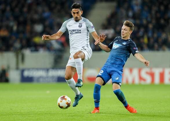 Sinsheim Germany 19 10 2017 UEFA Europe League 2017 18 Season Group stage Group C 3 Matchday TSG 1899 Hoffenheim Istanbul Basaksehir Dennis Geiger TSG and Irfan Kahveci Istanbul in duel DeFodi507
