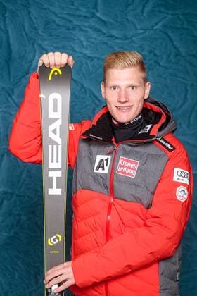 14.10.2017, Olympia Eisstadion, Innsbruck, AUT, OeSV Einkleidung Winterkollektion, Portraits 2017, im Bild Stefan Babinsky Stefan Babinsky during the Outfitting of the Ski Austria Winter Collection at the Olympia Eisstadion in Innsbruck, Austria on 2017 10 14. Innsbruck *** 14 10 2017 Olympia Ice-skating rink Innsbruck AUT ÖSV Einkleidung Winter collection portraits 2017 in Picture Stefan Stefan during The outfitting of The Ski Austria Winter Collection AT The Olympia Ice-skating rink in Innsbruck Austria ON 2017 10 14 Innsbruck  EX_JFK  