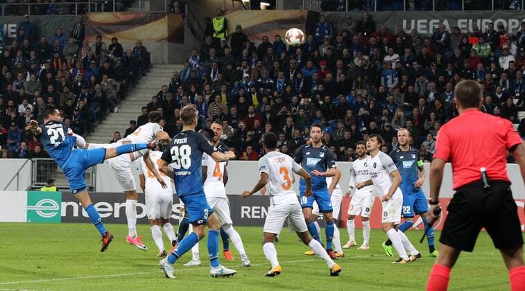 Football Europe League TSG 1899 Hoffenheim Istanbul Basaksehir Group C at 19 10 2017 in the Wirsol Rhine Neckar Arena xmdx 1 0 Per Head ball through Benjamin Huebner Hübner 21 1899 Hoffenheim against Mert Günok 34 Goalkeeper Istanbul Basaksehir goal celebration TSG 1899 Hoffenheim Istanbul Basaksehir