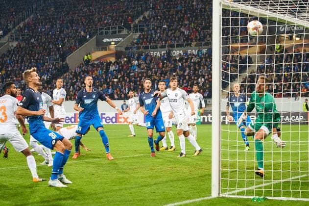 Benjamin Huebner Hoff 21 Torschuß shoots the goal to 1 0 TSG 1899 Hoffenheim Istanbul Basaksehir Group C Football UEFA Euro League Hoffenheim 19 10 2017 El Season 2017 2018